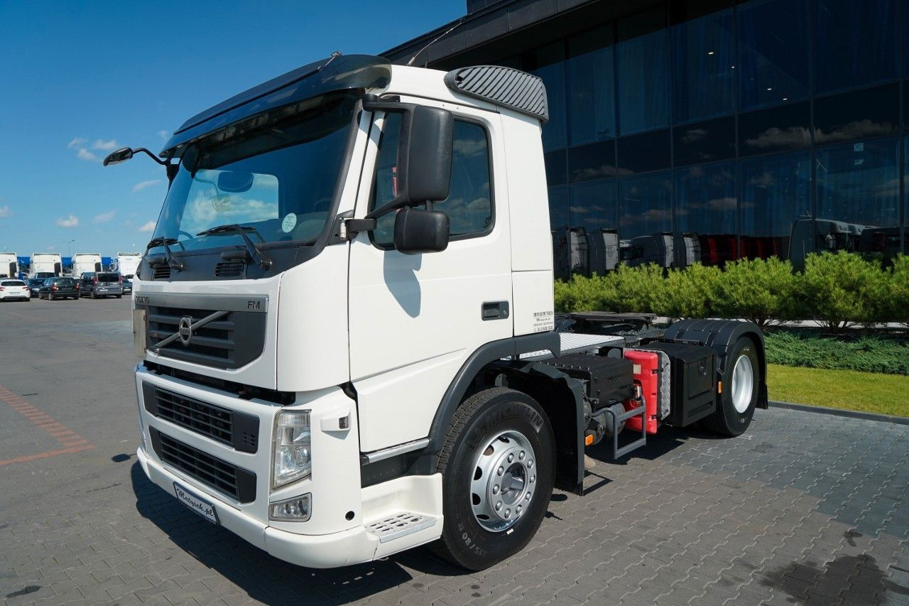 Volvo FM 380 / PEŁNY ADR / NISKA KABINA / DZIENNA KABI - Tractor: foto 5 Volvo FM 380 / PEŁNY ADR / NISKA KABINA / DZIENNA KABI - Tractor: foto 5