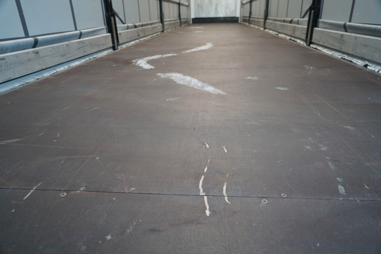 Semi-reboque de lona Wielton FIRANKA / STANDARD / OŚ PODNOSZONA / DACH PODNO: foto 19