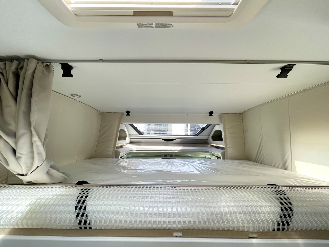 Autocaravana perfilada novo ADRIA Matrix 670 SL: foto 13 Autocaravana perfilada novo ADRIA Matrix 670 SL: foto 13