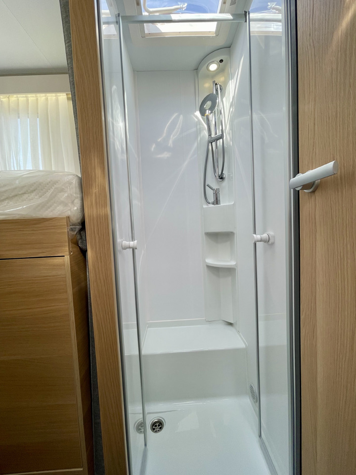 Autocaravana perfilada novo ADRIA Matrix 670 SL: foto 15 Autocaravana perfilada novo ADRIA Matrix 670 SL: foto 15