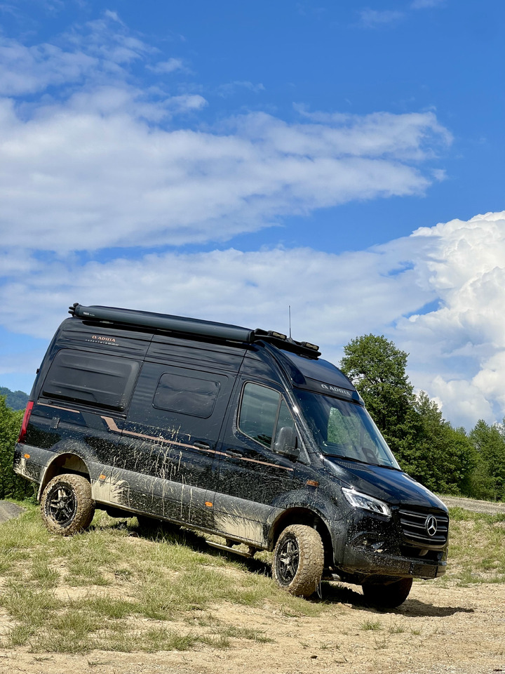 ADRIA Super Twin 600 SP - Campervan: foto 1 ADRIA Super Twin 600 SP - Campervan: foto 1