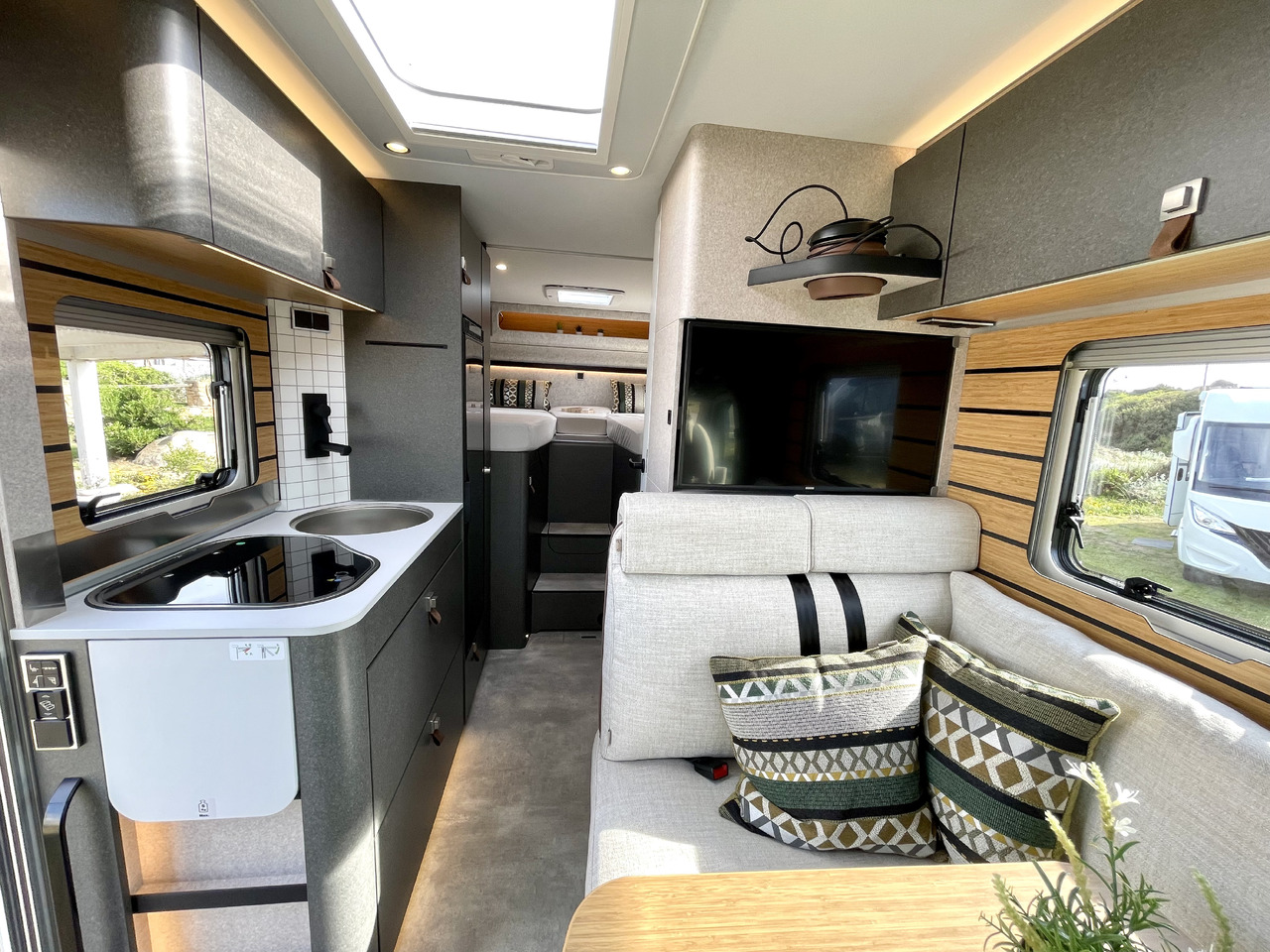 Autocaravana perfilada novo HYMER / ERIBA Cross Trail: foto 9 Autocaravana perfilada novo HYMER / ERIBA Cross Trail: foto 9