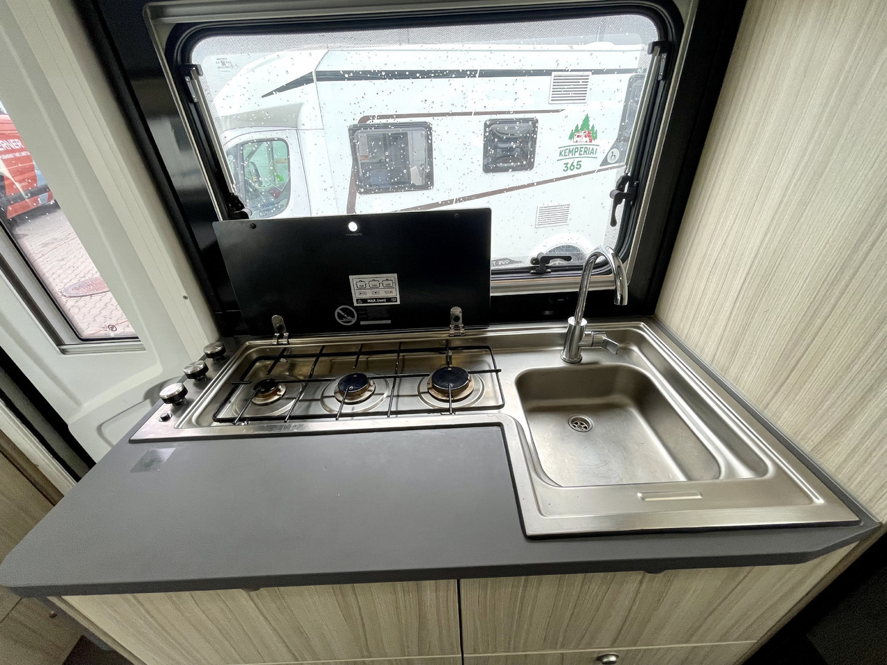 Autocaravana capucine SUN LIVING A 70DK: foto 7