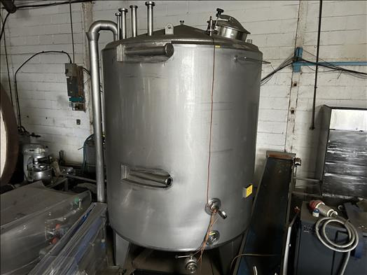 NNP 2004 5000l holding tanks - Equipamento de processamento de alimentos: foto 1 NNP 2004 5000l holding tanks - Equipamento de processamento de alimentos: foto 1