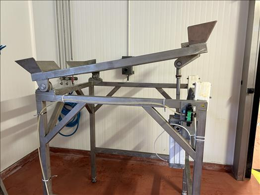 NNP IBC tilting frame - Equipamento de processamento de alimentos: foto 3 NNP IBC tilting frame - Equipamento de processamento de alimentos: foto 3