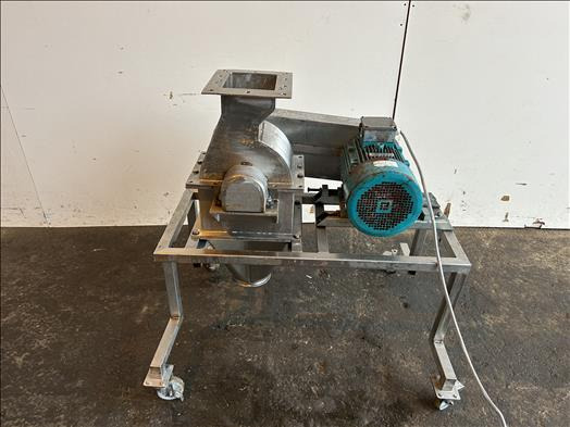 NNP Kibbler - Equipamento de processamento de alimentos: foto 1 NNP Kibbler - Equipamento de processamento de alimentos: foto 1