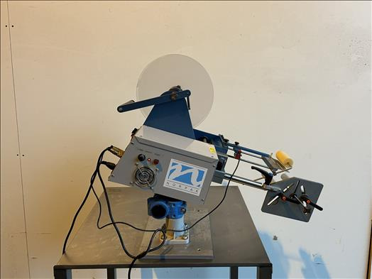 Norpak Rover150 label applicator - Máquina de embalagem: foto 1 Norpak Rover150 label applicator - Máquina de embalagem: foto 1