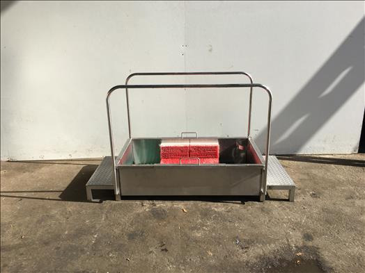 Syspal Stainless boot wash station - Equipamento de processamento de alimentos: foto 1 Syspal Stainless boot wash station - Equipamento de processamento de alimentos: foto 1
