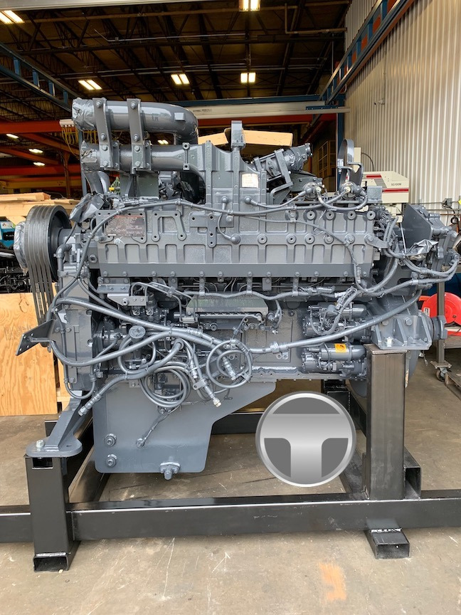 Komatsu SAA12V140E-3 - Motor: foto 1 Komatsu SAA12V140E-3 - Motor: foto 1