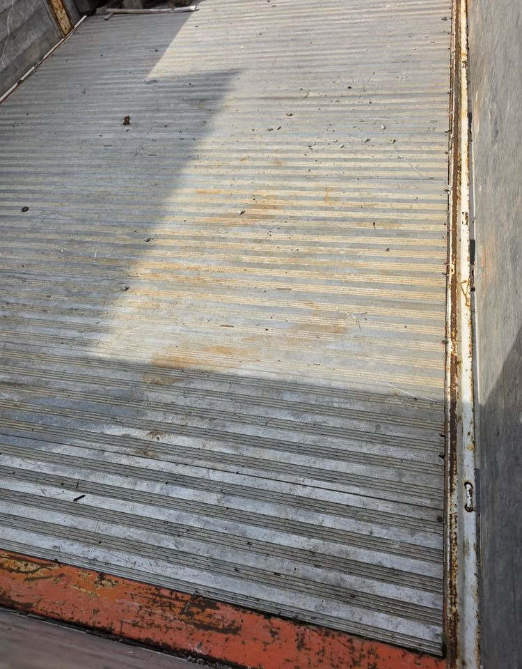 Volvo FM7 - Camião de caixa aberta/ Plataforma, Camião grua: foto 4 Volvo FM7 - Camião de caixa aberta/ Plataforma, Camião grua: foto 4