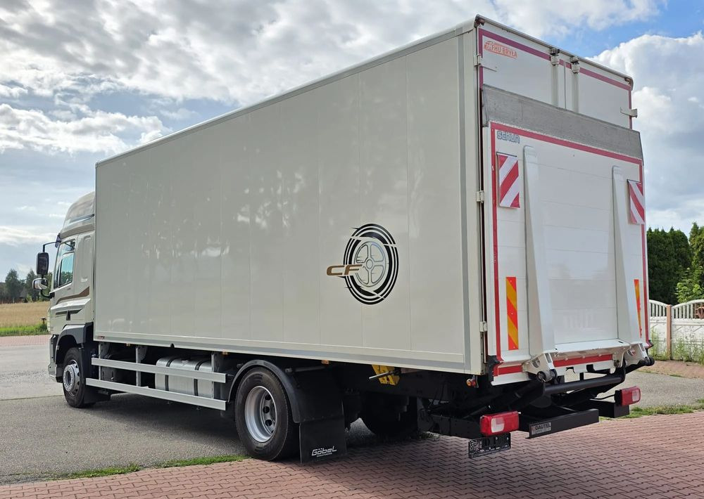 DAF CF 330 / 10.2017 / KONTENER MEBLOWY / IZOTERMA / WINDA / 18 PALET / E6 / NISKI PRZEBIEG / Z NIEMIEC / JAK NOWY / DUŻY SILNIK 10 837cm3// - Camião furgão: foto 5 DAF CF 330 / 10.2017 / KONTENER MEBLOWY / IZOTERMA / WINDA / 18 PALET / E6 / NISKI PRZEBIEG / Z NIEMIEC / JAK NOWY / DUŻY SILNIK 10 837cm3// - Camião furgão: foto 5