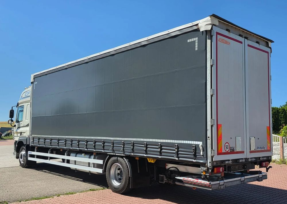 DAF CF290 / CF320 / FIRANKA / WINDA DHOLLANDIA / E6/ JEDEN WŁAŚCICIEL / SPROWADZONY / 22PALETY / 2019/ PODNOSZONY DACH / JAK NOWY - Camião de lona: foto 5 DAF CF290 / CF320 / FIRANKA / WINDA DHOLLANDIA / E6/ JEDEN WŁAŚCICIEL / SPROWADZONY / 22PALETY / 2019/ PODNOSZONY DACH / JAK NOWY - Camião de lona: foto 5