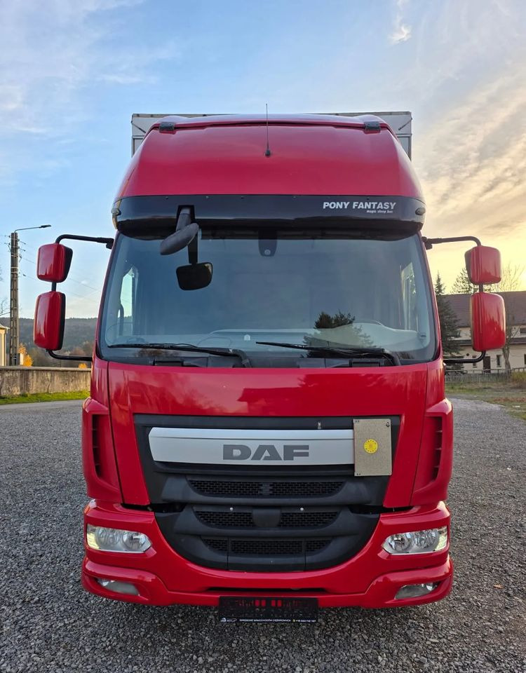 DAF LF 290 / WINDA / 16TON DMC / 3M WYSOKOŚĆ / JUMBO / FIRANKA / SYPIALKA / AUTOMAT / JEDEN WŁAŚCICIE / EURO 6 / 2017/ SPROWADZONY / 19 PALET / DUŻA ŁADOWNOŚĆ / - Camião de lona: foto 3 DAF LF 290 / WINDA / 16TON DMC / 3M WYSOKOŚĆ / JUMBO / FIRANKA / SYPIALKA / AUTOMAT / JEDEN WŁAŚCICIE / EURO 6 / 2017/ SPROWADZONY / 19 PALET / DUŻA ŁADOWNOŚĆ / - Camião de lona: foto 3