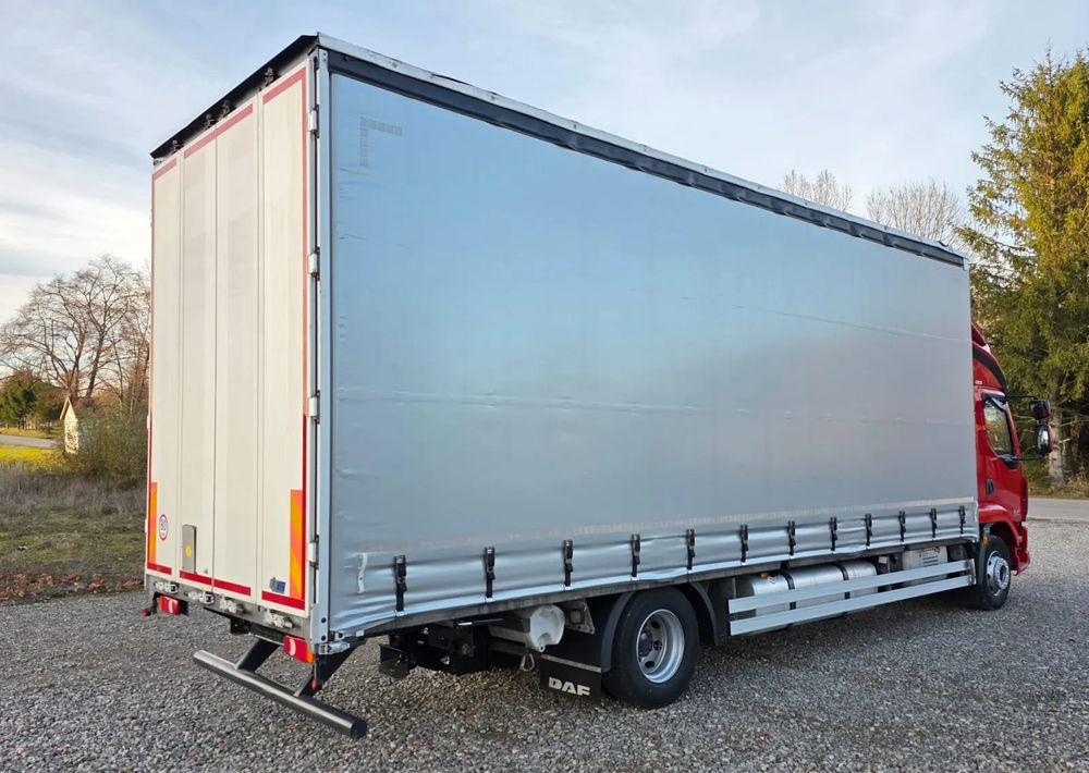 DAF LF 290 / WINDA / 16TON DMC / 3M WYSOKOŚĆ / JUMBO / FIRANKA / SYPIALKA / AUTOMAT / JEDEN WŁAŚCICIE / EURO 6 / 2017/ SPROWADZONY / 19 PALET / DUŻA ŁADOWNOŚĆ / - Camião de lona: foto 5 DAF LF 290 / WINDA / 16TON DMC / 3M WYSOKOŚĆ / JUMBO / FIRANKA / SYPIALKA / AUTOMAT / JEDEN WŁAŚCICIE / EURO 6 / 2017/ SPROWADZONY / 19 PALET / DUŻA ŁADOWNOŚĆ / - Camião de lona: foto 5