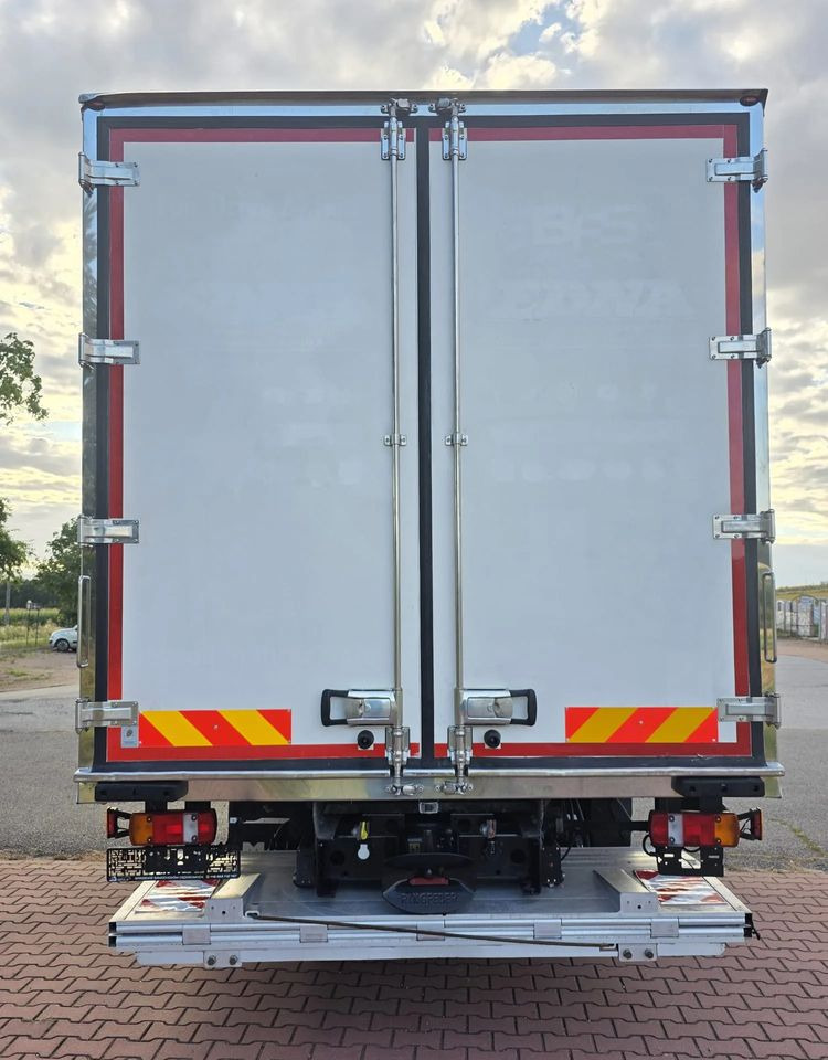 MAN TGM 15.250 / CHŁODNIA / WINDA / 2018 ROK / 230 TYŚ KM / BOCZNE DRZWI / AUTOMAT / SPROWADZONY / E6 / 18 EUROPALET/ - Camião frigorífico: foto 5 MAN TGM 15.250 / CHŁODNIA / WINDA / 2018 ROK / 230 TYŚ KM / BOCZNE DRZWI / AUTOMAT / SPROWADZONY / E6 / 18 EUROPALET/ - Camião frigorífico: foto 5