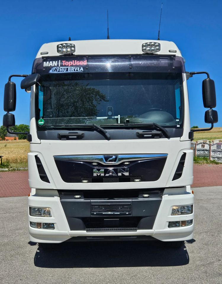 MAN TGM 15.290/E6/FIRANKA/BURTO-FIRANKA/SZKOŁA JAZDY/MAŁY ROZSTAW OSI/16PALET/WINDA/NISKI PRZEBIEG/2019/SERWISOWANY/JAK NOWY - Camião de lona: foto 3 MAN TGM 15.290/E6/FIRANKA/BURTO-FIRANKA/SZKOŁA JAZDY/MAŁY ROZSTAW OSI/16PALET/WINDA/NISKI PRZEBIEG/2019/SERWISOWANY/JAK NOWY - Camião de lona: foto 3