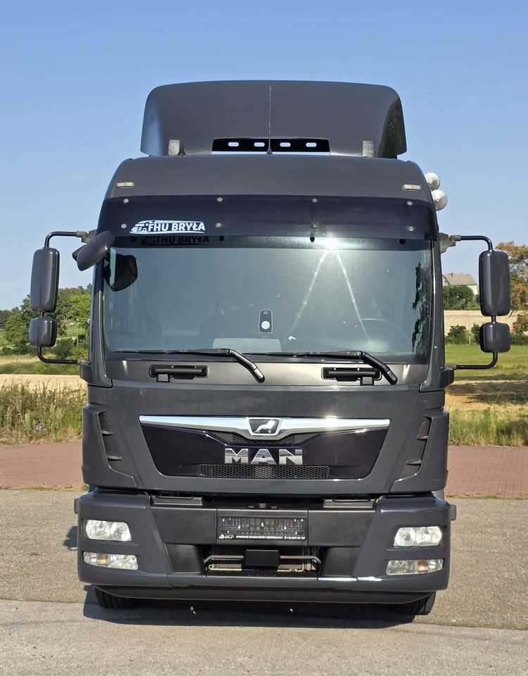 MAN TGM 15.290 / RAMA DO ZABUDOWY / AUTOMAT / SPROWADZONY / E6 / LIFT / ROZSTAW OSI 5.5M / LAWETA / POMOC DROGOWA / STAN BARDZO DOBRY/ - Camião chassi: foto 3 MAN TGM 15.290 / RAMA DO ZABUDOWY / AUTOMAT / SPROWADZONY / E6 / LIFT / ROZSTAW OSI 5.5M / LAWETA / POMOC DROGOWA / STAN BARDZO DOBRY/ - Camião chassi: foto 3
