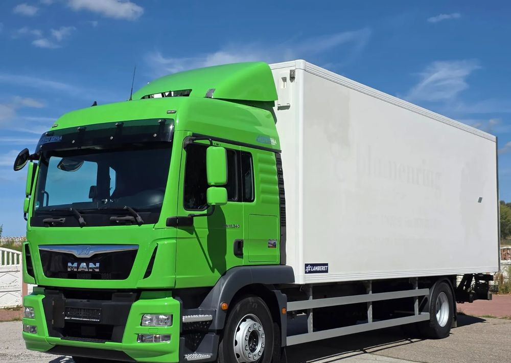 MAN TGM 18.340 / 18.290 / 15.290 / IZOTERMA / WINDA / 19PALET /E6 / SPROWADZONY / AUTOMAT / SYPIALKA / PIERWSZY WŁAŚCICIEL / BOCZNE DRZWI / STAN BARDZO DOBRY - Camião frigorífico: foto 1 MAN TGM 18.340 / 18.290 / 15.290 / IZOTERMA / WINDA / 19PALET /E6 / SPROWADZONY / AUTOMAT / SYPIALKA / PIERWSZY WŁAŚCICIEL / BOCZNE DRZWI / STAN BARDZO DOBRY - Camião frigorífico: foto 1