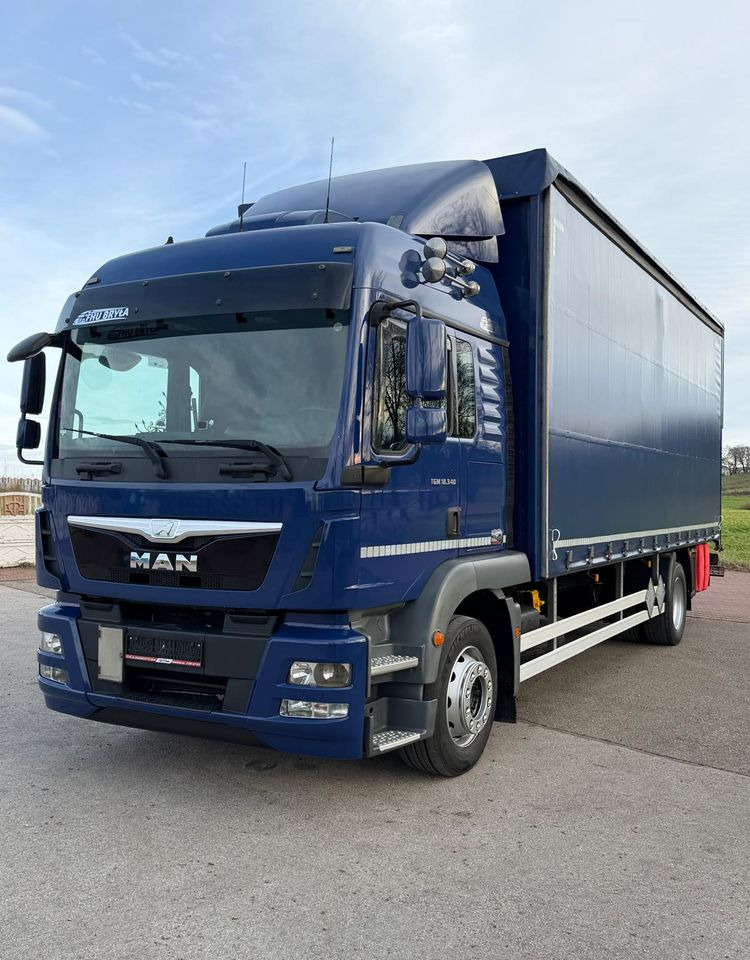 MAN TGM 18.340 / FIRANKA / SPROWADZONY / 9100 ŁADOWNOŚĆ / 18 PALET / E6 / WINDA / - Camião de lona: foto 2 MAN TGM 18.340 / FIRANKA / SPROWADZONY / 9100 ŁADOWNOŚĆ / 18 PALET / E6 / WINDA / - Camião de lona: foto 2