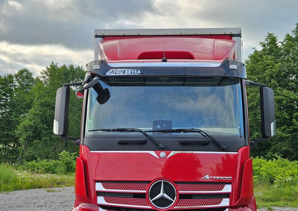 Mercedes-Benz ACTROS 1830/1827/1832/FIRANKA/WINDA/18 EUROPALET/AUTOMAT/Z NIEMIEC/2017/DUŻA ŁADOWNOŚĆ - Camião de lona: foto 3 Mercedes-Benz ACTROS 1830/1827/1832/FIRANKA/WINDA/18 EUROPALET/AUTOMAT/Z NIEMIEC/2017/DUŻA ŁADOWNOŚĆ - Camião de lona: foto 3