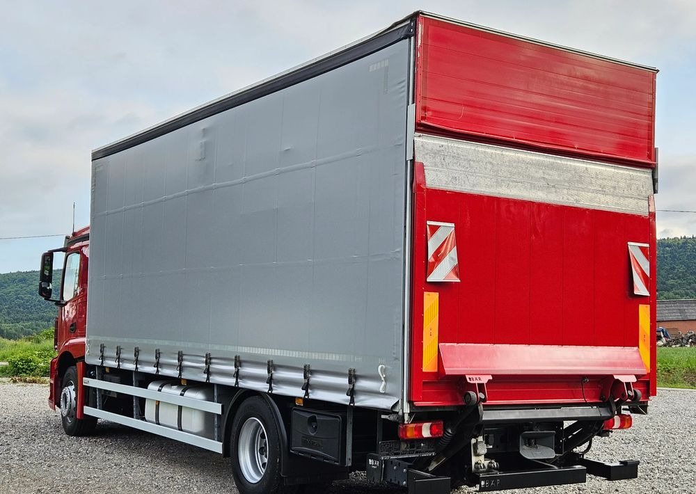 Mercedes-Benz ACTROS 1830/1827/1832/FIRANKA/WINDA/18 EUROPALET/AUTOMAT/Z NIEMIEC/2017/DUŻA ŁADOWNOŚĆ - Camião de lona: foto 5 Mercedes-Benz ACTROS 1830/1827/1832/FIRANKA/WINDA/18 EUROPALET/AUTOMAT/Z NIEMIEC/2017/DUŻA ŁADOWNOŚĆ - Camião de lona: foto 5