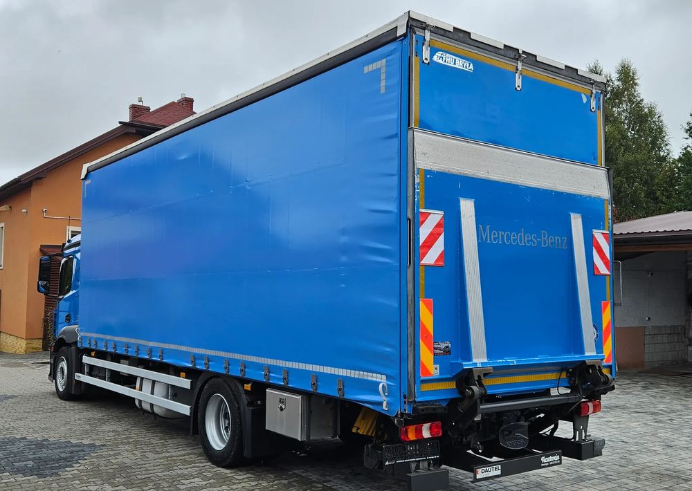 Mercedes-Benz ACTROS 1835 / FIRANKA / WINDA / 19 EUROPALET / AUTOMAT / Z NIEMIEC / 2016/DUŻA ŁADOWNOŚĆ - Camião de lona: foto 5 Mercedes-Benz ACTROS 1835 / FIRANKA / WINDA / 19 EUROPALET / AUTOMAT / Z NIEMIEC / 2016/DUŻA ŁADOWNOŚĆ - Camião de lona: foto 5