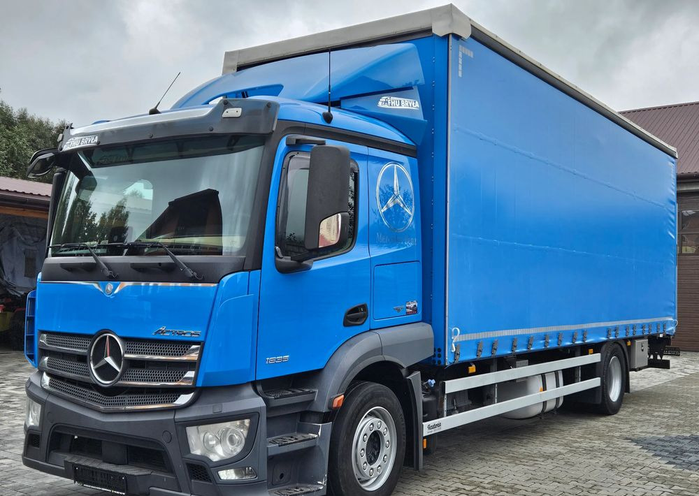 Mercedes-Benz ACTROS 1835 / FIRANKA / WINDA / 19 EUROPALET / AUTOMAT / Z NIEMIEC / 2016/DUŻA ŁADOWNOŚĆ - Camião de lona: foto 2 Mercedes-Benz ACTROS 1835 / FIRANKA / WINDA / 19 EUROPALET / AUTOMAT / Z NIEMIEC / 2016/DUŻA ŁADOWNOŚĆ - Camião de lona: foto 2