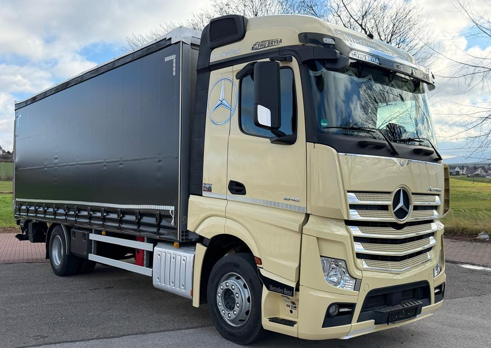 Mercedes-Benz ACTROS 1846 / FIRANKA / WINDA / 18 EUROPALET / AUTOMAT / Z NIEMIEC / 2019 / PRZEBIEG 370 TYŚ KM - Camião de lona: foto 2 Mercedes-Benz ACTROS 1846 / FIRANKA / WINDA / 18 EUROPALET / AUTOMAT / Z NIEMIEC / 2019 / PRZEBIEG 370 TYŚ KM - Camião de lona: foto 2