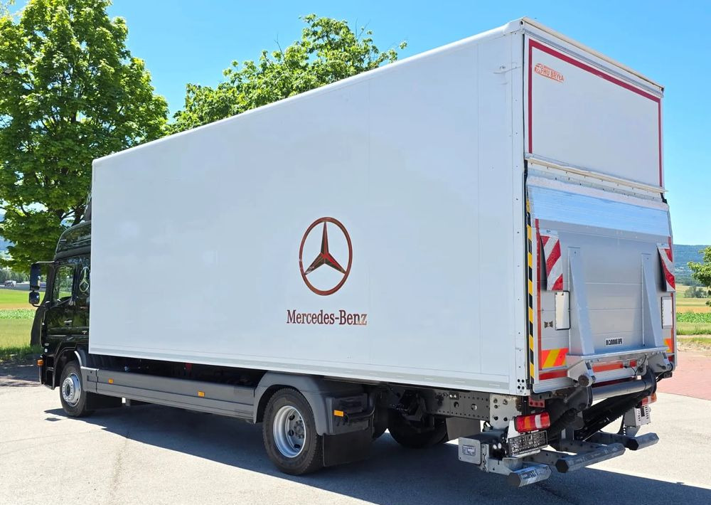 Mercedes-Benz ATEGO 1527/1530/IZOTERMA/WINDA/SPROWADZONY/E6/PIERWSZY WŁAŚCICIEL/AUTOMAT/18EURO PALET/STAN BARDZO DOBRY - Camião frigorífico: foto 4 Mercedes-Benz ATEGO 1527/1530/IZOTERMA/WINDA/SPROWADZONY/E6/PIERWSZY WŁAŚCICIEL/AUTOMAT/18EURO PALET/STAN BARDZO DOBRY - Camião frigorífico: foto 4