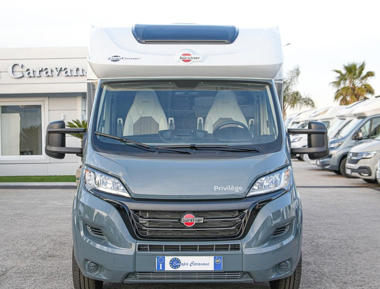 Burstner lyseo td 690 privilege - Autocaravana capucine: foto 1 Burstner lyseo td 690 privilege - Autocaravana capucine: foto 1