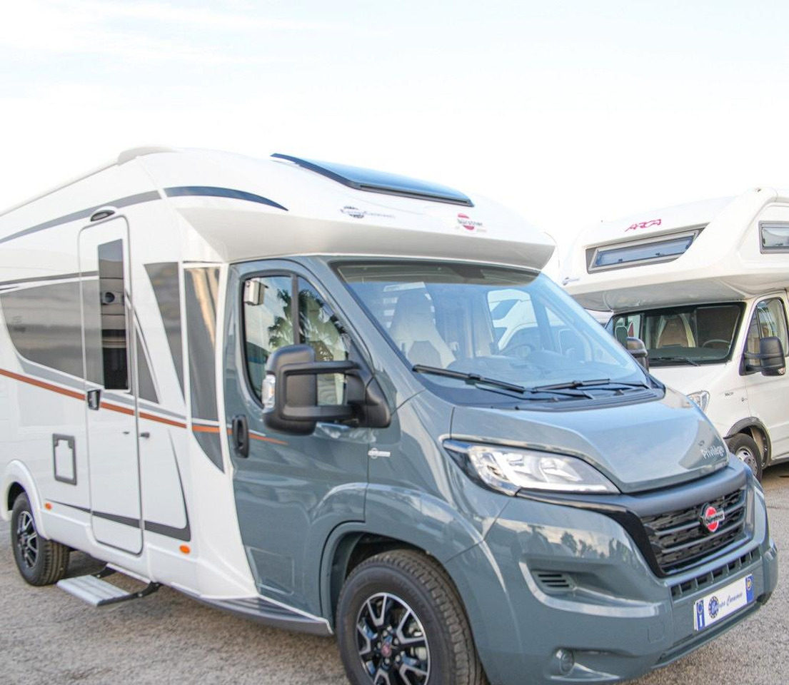 Burstner lyseo td 690 privilege - Autocaravana capucine: foto 3 Burstner lyseo td 690 privilege - Autocaravana capucine: foto 3