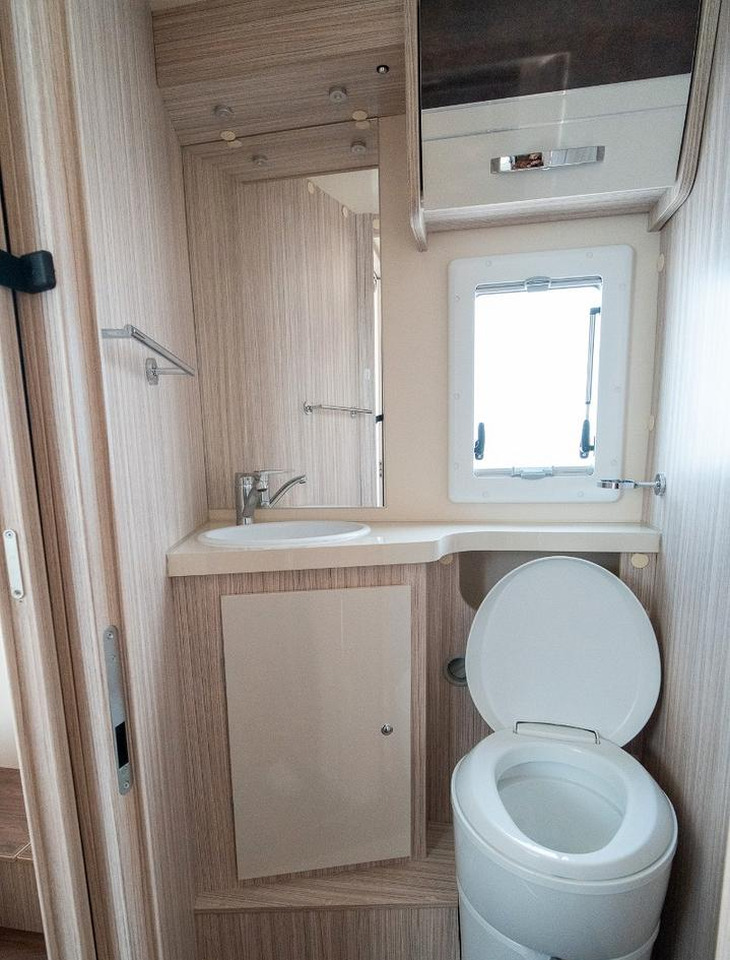 Autocaravana integral novo Elnagh magnum 582: foto 13
