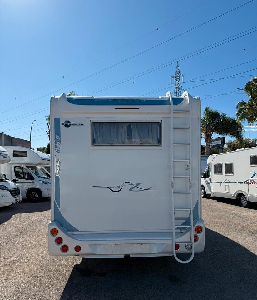 Rimor SUPERBRIG 677 TC - Autocaravana capucine: foto 4 Rimor SUPERBRIG 677 TC - Autocaravana capucine: foto 4