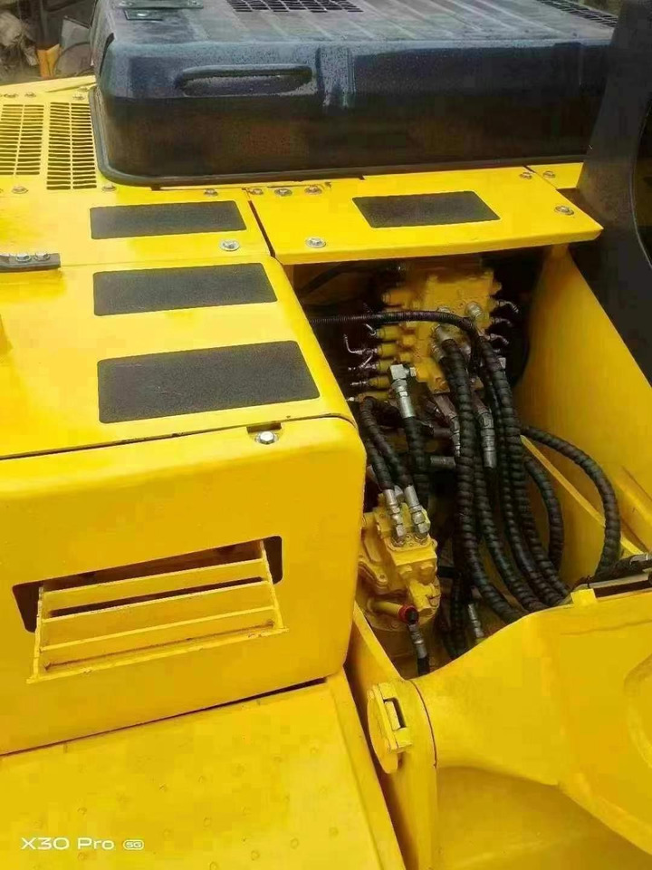 Komatsu PC 130-7 PC130 PC130-7 - Escavadora de rastos: foto 5 Komatsu PC 130-7 PC130 PC130-7 - Escavadora de rastos: foto 5