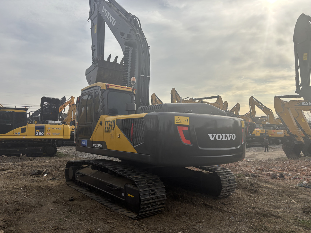 Volvo EC 240 - Escavadora de rastos: foto 4 Volvo EC 240 - Escavadora de rastos: foto 4