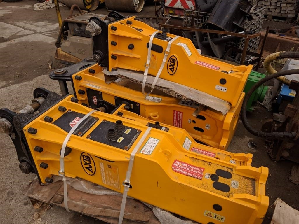 AXB BKR - Martelo hidráulico para Máquina de construção: foto 1 AXB BKR - Martelo hidráulico para Máquina de construção: foto 1