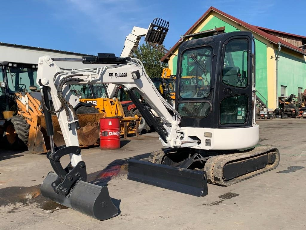 Bobcat 425 - Mini escavadeira: foto 2 Bobcat 425 - Mini escavadeira: foto 2