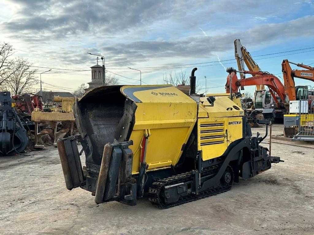 Bomag BF 223 C - Acabadora: foto 1 Bomag BF 223 C - Acabadora: foto 1