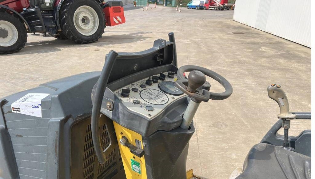 Bomag BW 100 AD M-5 - Compactador de asfalto: foto 5 Bomag BW 100 AD M-5 - Compactador de asfalto: foto 5