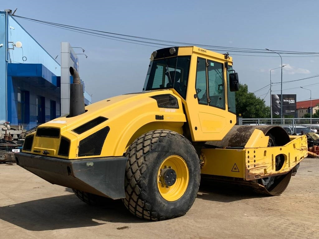 Bomag BW 219 D H-4 - Compactador: foto 3 Bomag BW 219 D H-4 - Compactador: foto 3