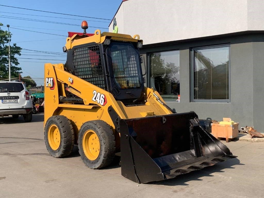 CAT 246 - Mini pá carregadora: foto 4 CAT 246 - Mini pá carregadora: foto 4