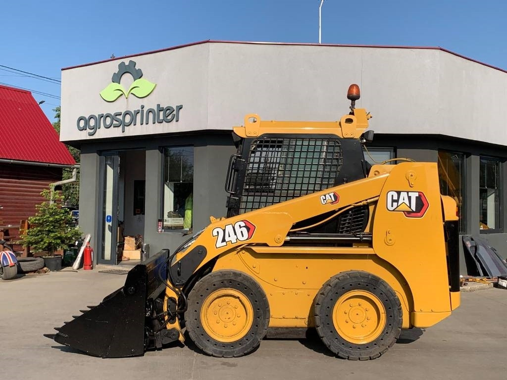 CAT 246 - Mini pá carregadora: foto 2 CAT 246 - Mini pá carregadora: foto 2