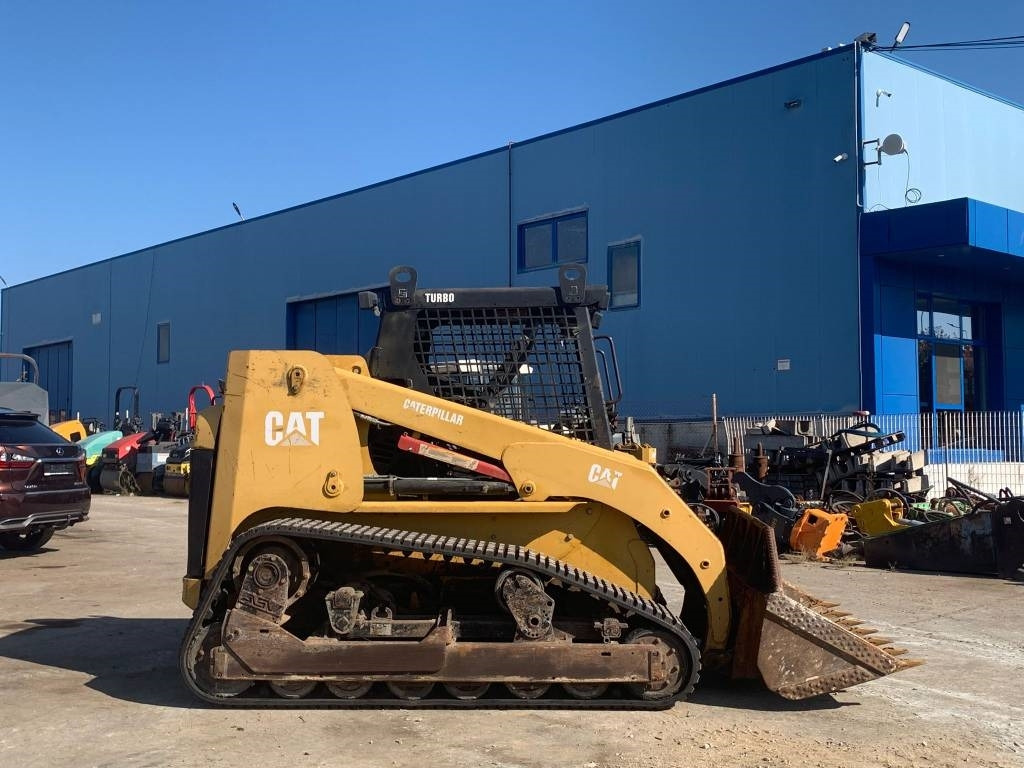 CAT 277 - Mini pá carregadora: foto 3 CAT 277 - Mini pá carregadora: foto 3