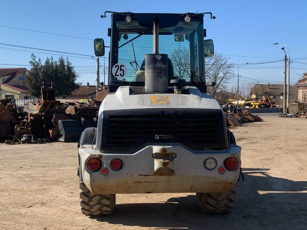 CAT 908H  - Pá carregadora de rodas: foto 4 CAT 908H  - Pá carregadora de rodas: foto 4