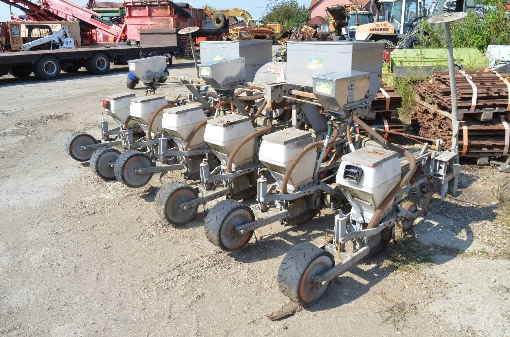 Carraro Elli 4000 - Semeadora de precisão: foto 3 Carraro Elli 4000 - Semeadora de precisão: foto 3