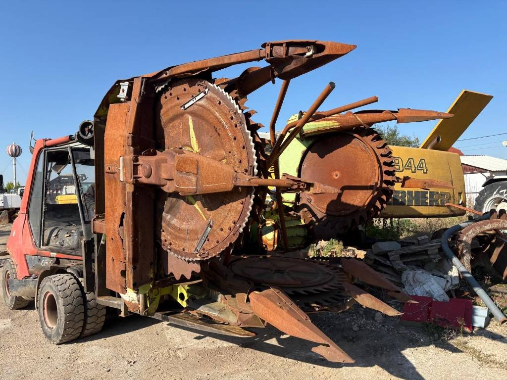 Claas RU 450 - Picadora de forragem automotriz: foto 1 Claas RU 450 - Picadora de forragem automotriz: foto 1