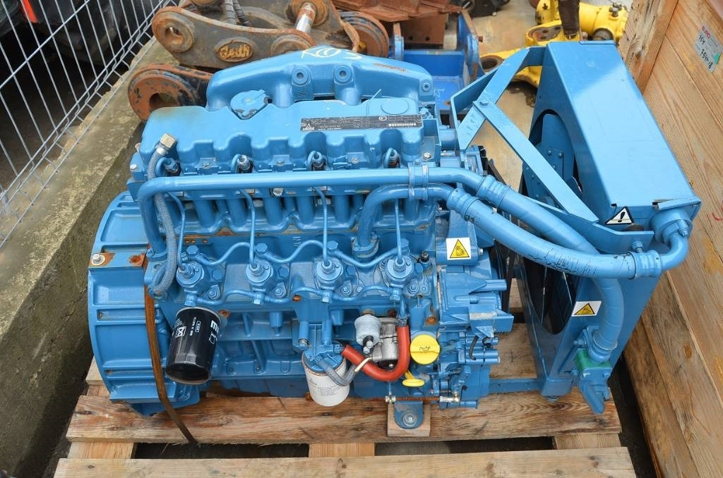 Deutz BF 4M - Motor para Máquina agrícola: foto 1 Deutz BF 4M - Motor para Máquina agrícola: foto 1