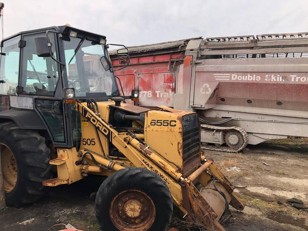 Ford / New Holland For Parts 655C - Retroescavadeira: foto 4 Ford / New Holland For Parts 655C - Retroescavadeira: foto 4