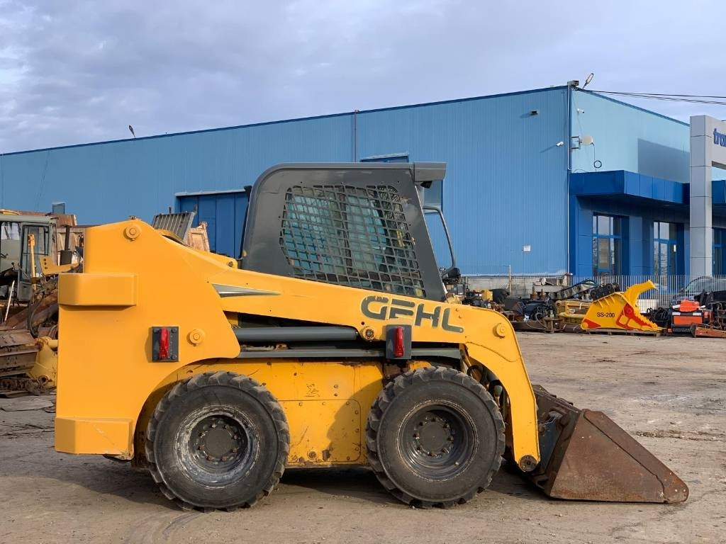 Gehl R 260 - Mini pá carregadora: foto 5 Gehl R 260 - Mini pá carregadora: foto 5