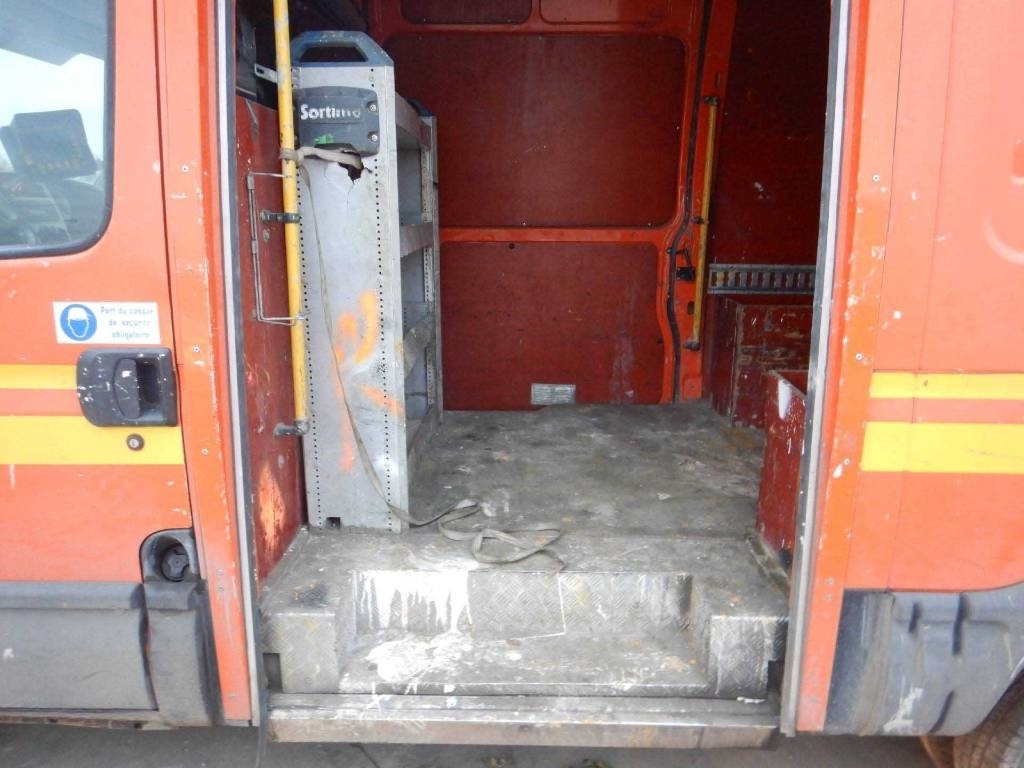 Iveco Daily 50C15 - Furgão: foto 3 Iveco Daily 50C15 - Furgão: foto 3